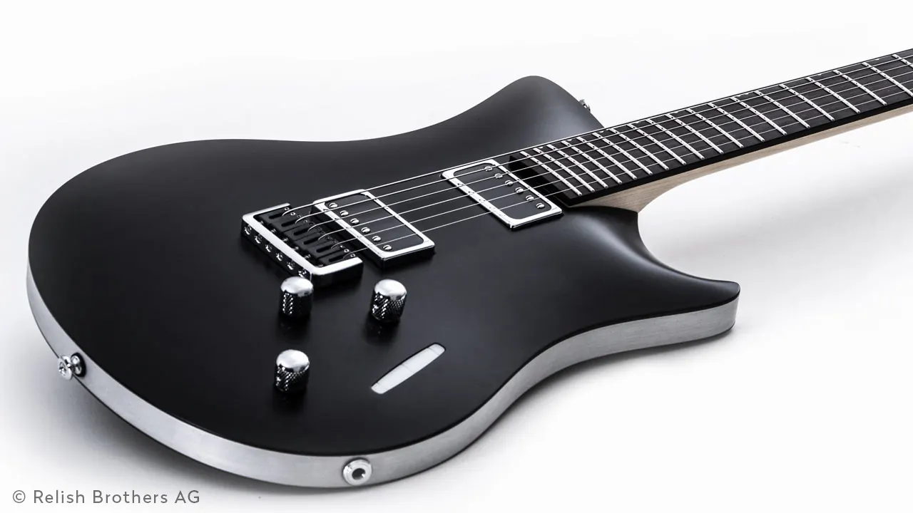 E-Gitarre Jane in Schwarz mit Aluminiumrahmen – Produktfoto